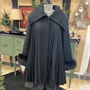 Elegant Black swing pleated coat with Fur Trim